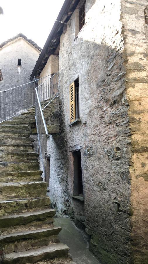 Il Fiume Di Fianco. Appartamento Alta Valsesia Mollia Екстериор снимка